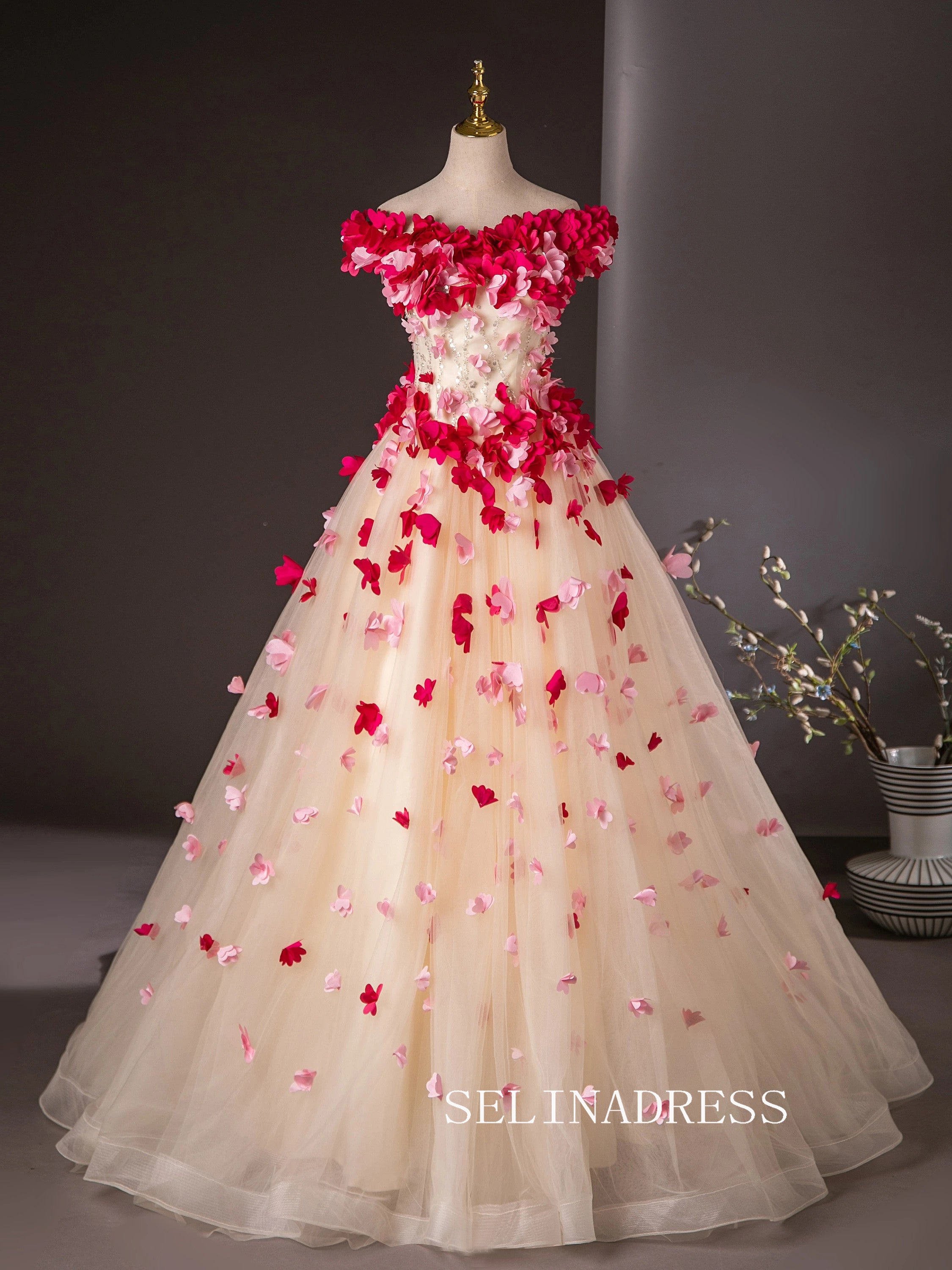 Sweetheart Ball Gown Princess Long Prom Dresses Gold Formal Gowns Evening Dress SED025 SELINADRESS Sweetheart Ball Gown Princess Long Prom Dresses Gold Formal Gowns Evening Dress SED025 SELINADRESS