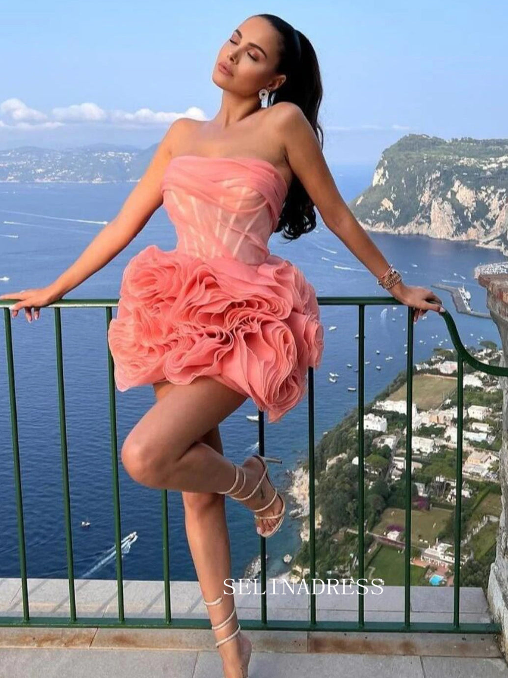 A-line Strapless Ruffles Short Prom Dress Unique Homecoming Dress KTS048|Selinadress