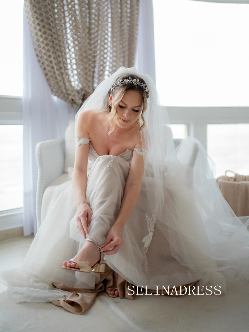 Off-the-shoulder Lace Wedding Dresses Floral Beaded Bridal Gowns CBA009|Selinadress