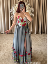 Wednesday Rose Embroidered Wedding Dress Black Tulle Overlay Romantic Floral Corset Gown TKL812|Selinadress