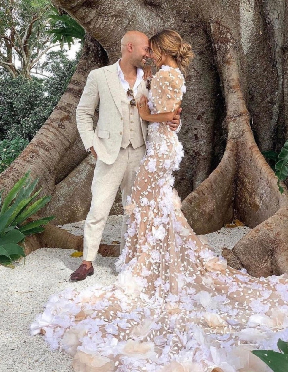 Chic Mermaid Scoop Short Sleeve 3D Floral Lace Rustic Wedding Dress HKL0144|Selinadress