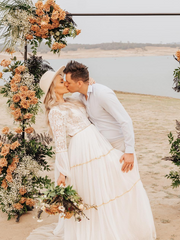 A-line Boho Lace Wedding Dresses Long Sleeve Rustic Wedding Gown Bridal Dress JKSS513|Selinadress