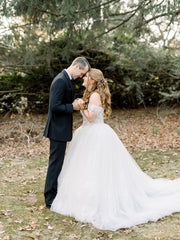 A-line Off-the-shoulder Lace Wedding Dresses White Rustic Bridal Gowns CBD360|Selinadress