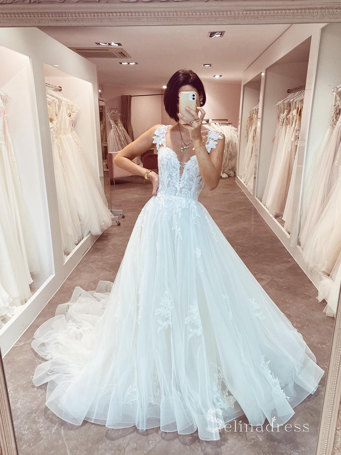 A-line Straps Rustic Lace Wedding Dresses White Applique Bridal Gowns MSL2810|Selinadress