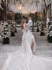 Chic A-line Deep V neck Long Sleeve Tulle Wedding Gowns Court Train Wedding Dresses MLH0500|Selinadress