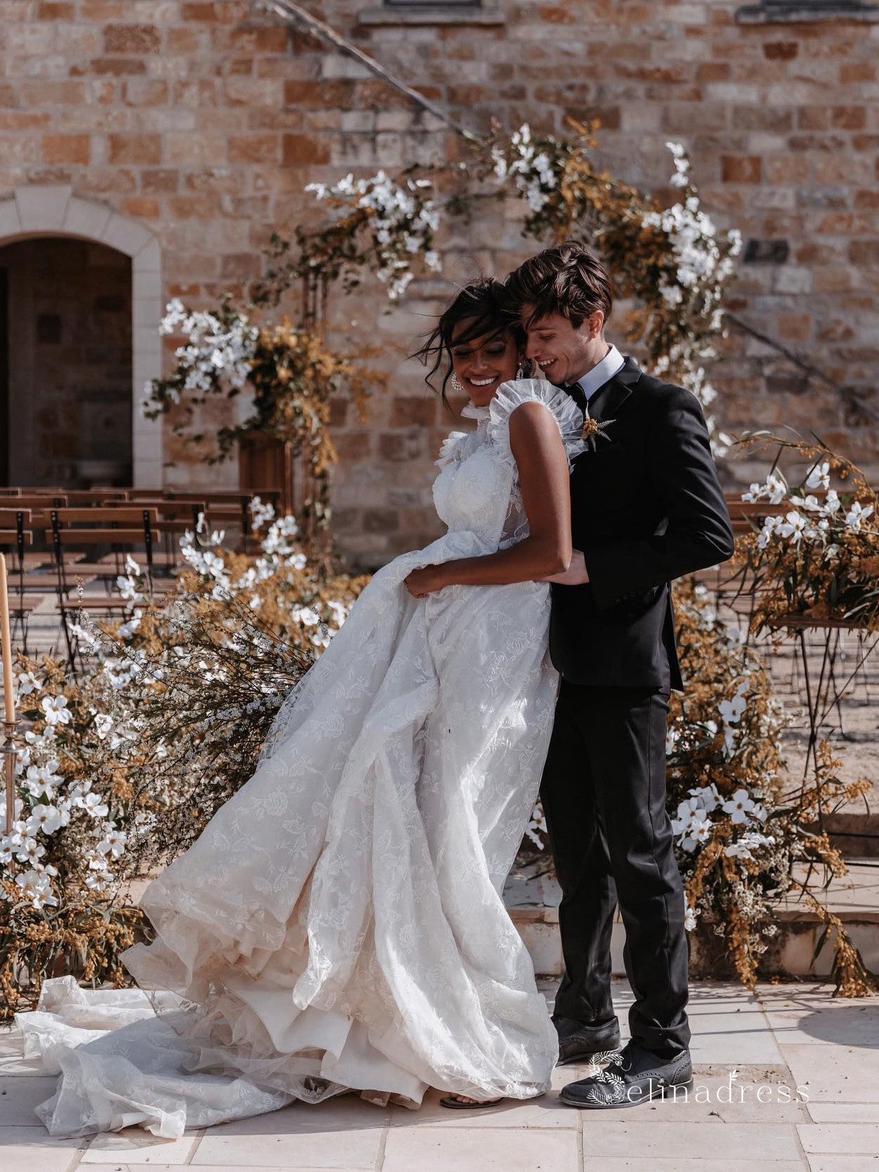 Chic A-line High neck Lace Wedding Dresses Rustic Vintage Wedding Gowns Princess MLK0498|Selinadress