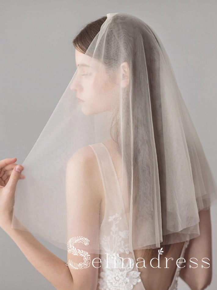 http://www.selinadress.com/cdn/shop/products/simple-champagne-short-wedding-veils-blusher-veil-alc002-2_1200x1200.jpg?v=1572163350