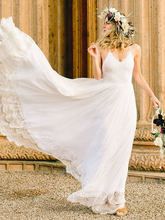 Spaghetti Straps Beach Lace Wedding Dresse Custom Wedding Gown Bridal Dresses GRDK010|Selinadress