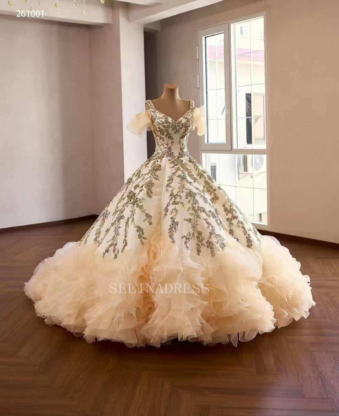 Champagne Ball Gown Luxury Prom Dress  With Applique Quincess Evening Gowns 261001|Selinadress