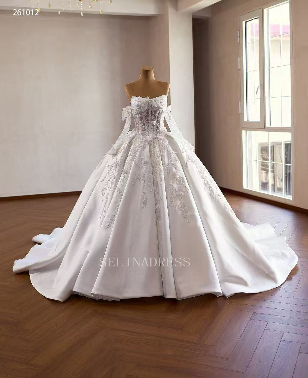 White Ball Gown Wedding Dresses With Long Sleeve &3D Floral Wedding Gown 261012|Selinadress