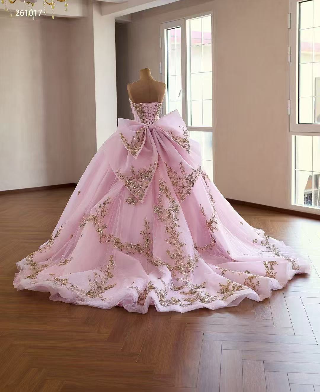 Pink Sweetheart Luxury  Ball Gown Prom Dress With Applique Quincess Evening Gowns 261017|Selinadress