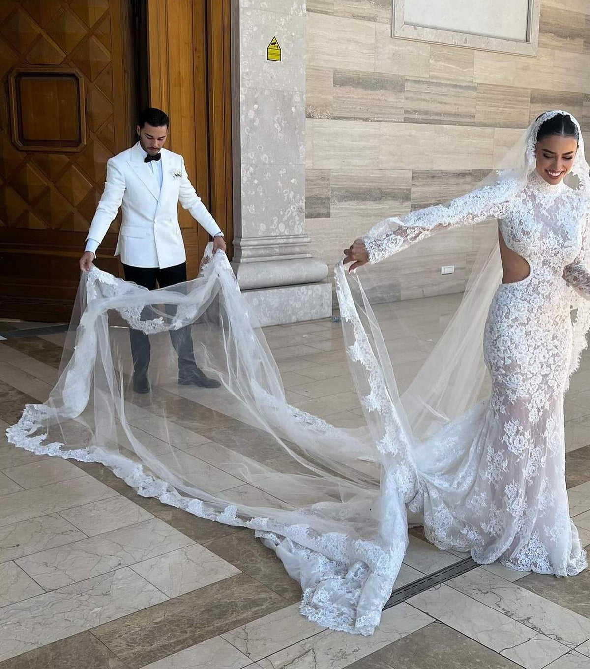 Charming Ivory Long With Applique Wedding Bridal Veil V98