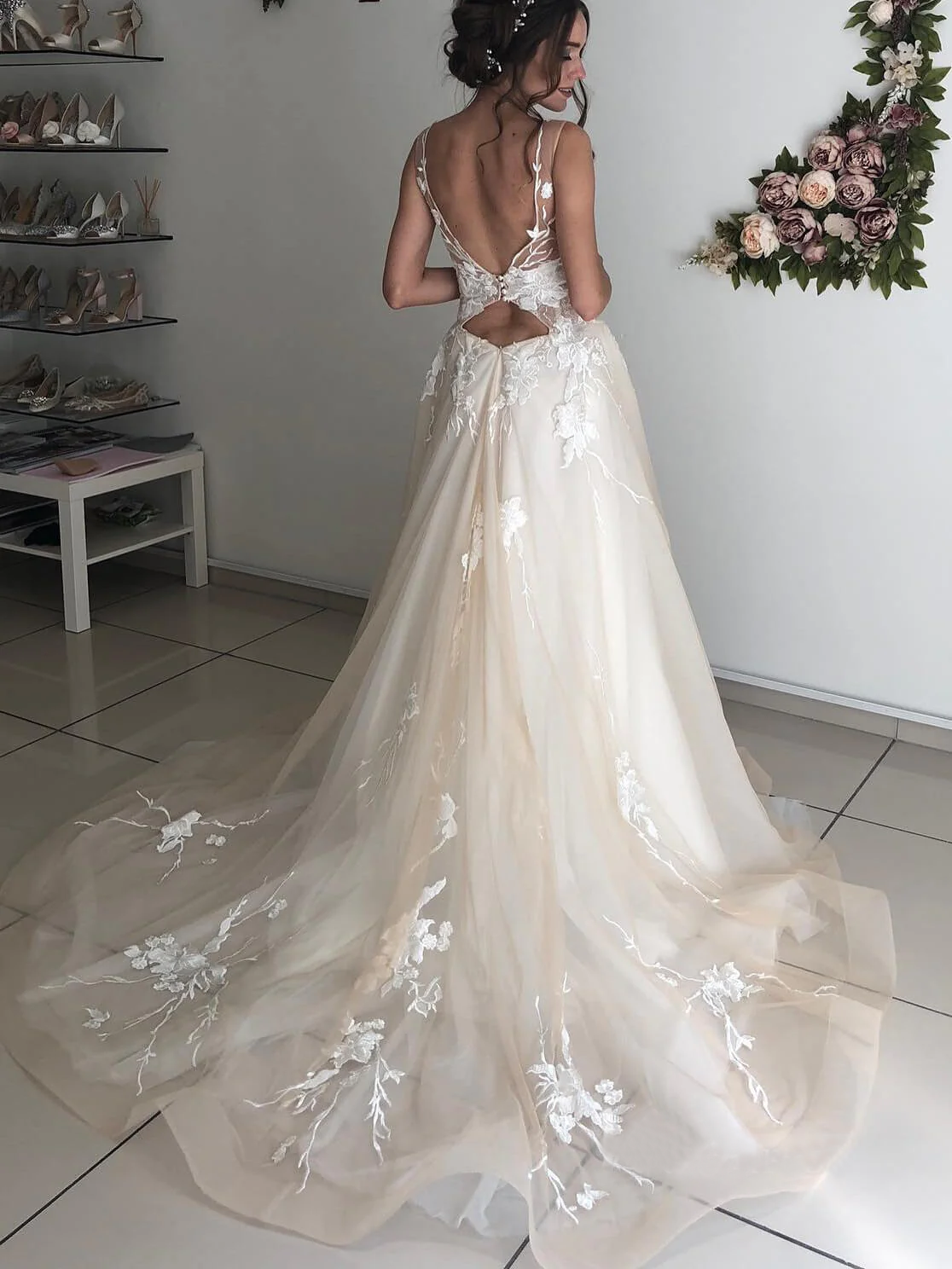 A Line Floral Appliques Beach Wedding Dresses Backless Tulle Wedding G SELINADRESS A Line Floral Appliques Beach Wedding Dresses Backless Tulle Wedding G SELINADRESS
