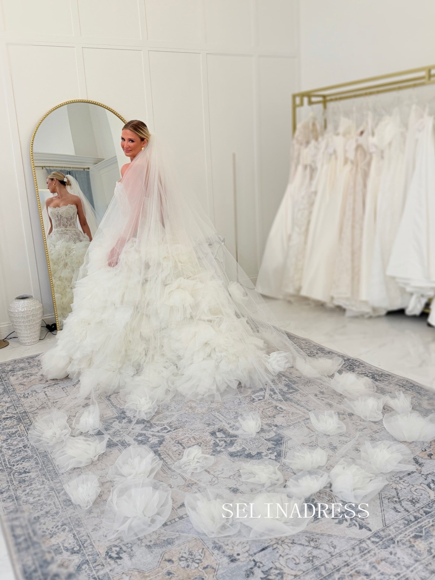 Strapless Ball Gown Lace Wedding Dresses Rustic Bridal Gowns CBA003|Selinadress