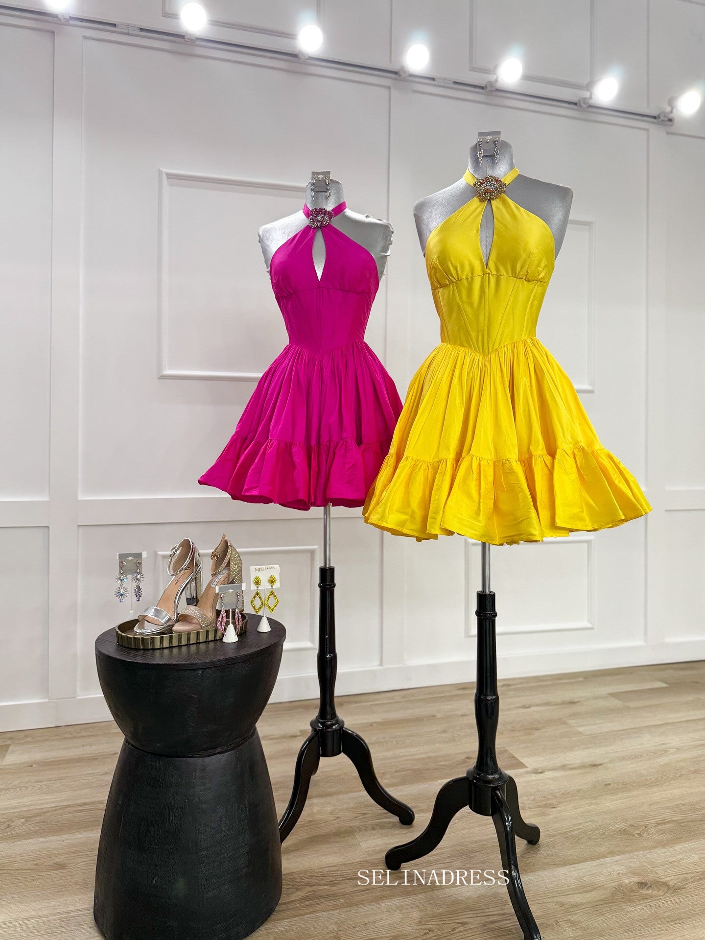 A-line Halter Short Homecoming Dresses Cute Hoco Dress #TKL618|Selinadress