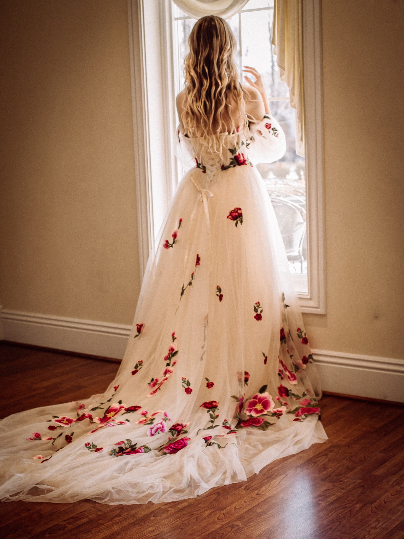 A-line Long Puff Sleeve Wedding Dress Rose Appliques Tulle Wedding Gow SELINADRESS A-line Long Puff Sleeve Wedding Dress Rose Appliques Tulle Wedding Gow SELINADRESS