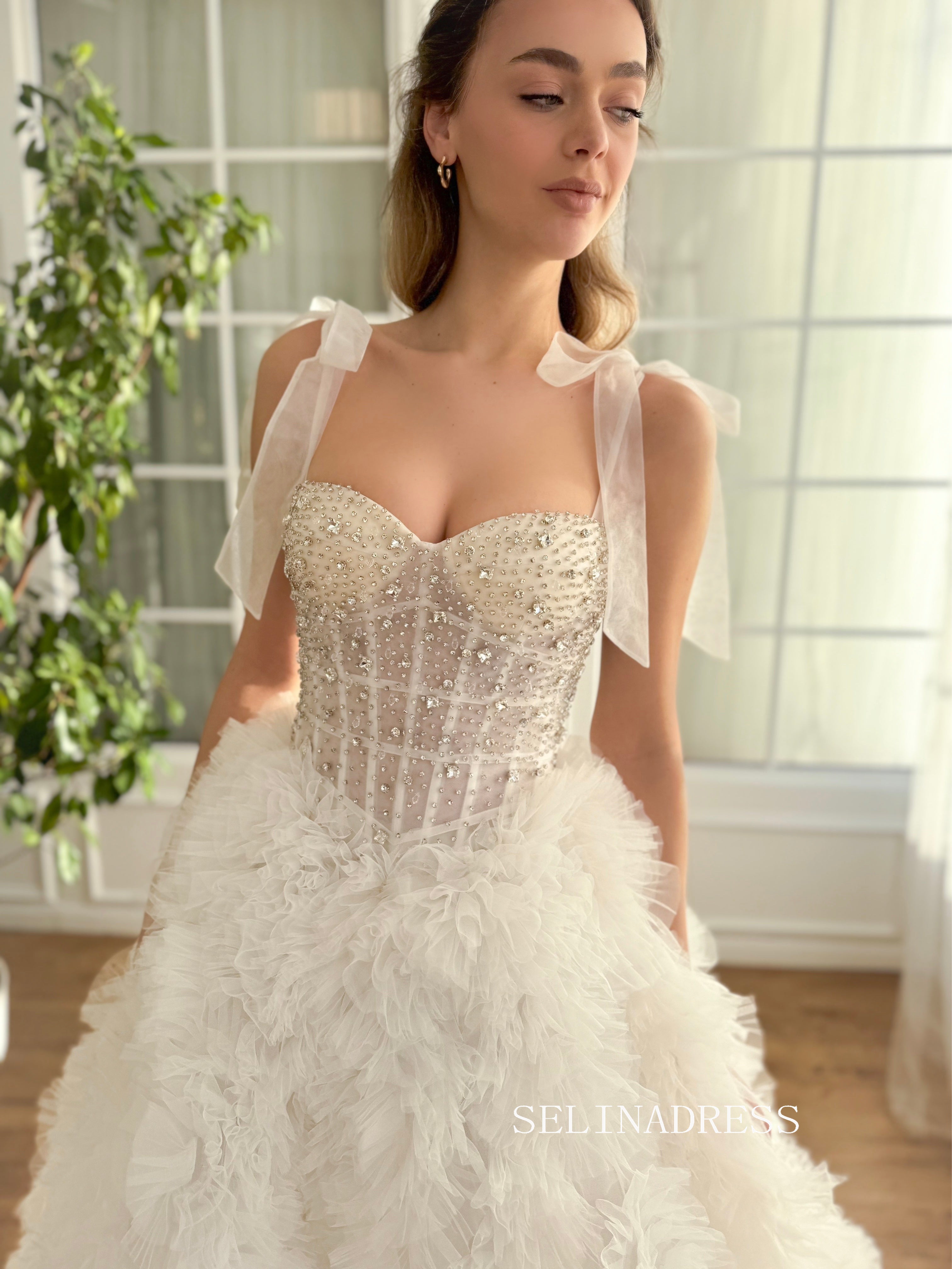 A-line Sweetheart Beaded Lace White Bridal Gowns Elegant Strapless Wed SELINADRESS A-line Sweetheart Beaded Lace White Bridal Gowns Elegant Strapless Wed SELINADRESS