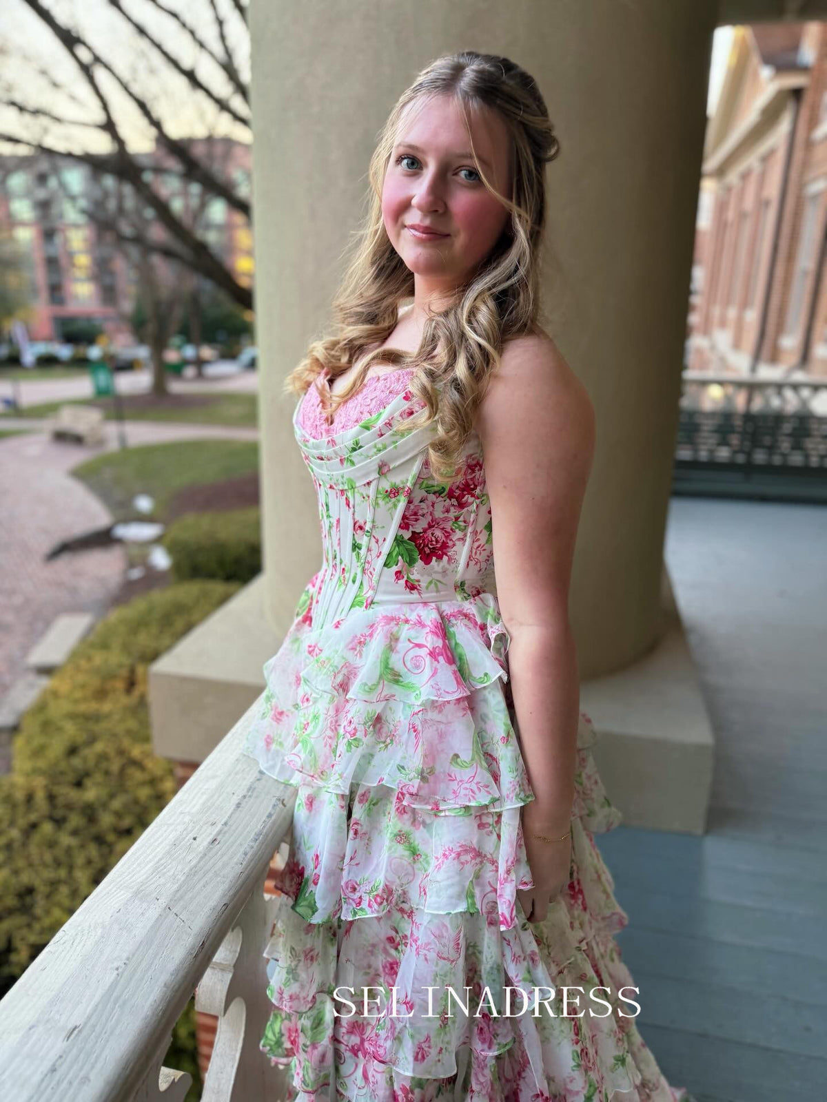 A-line Sweetheart Lace & Floral Tiered Prom Dresses Elegant Evening Dresses SEA307