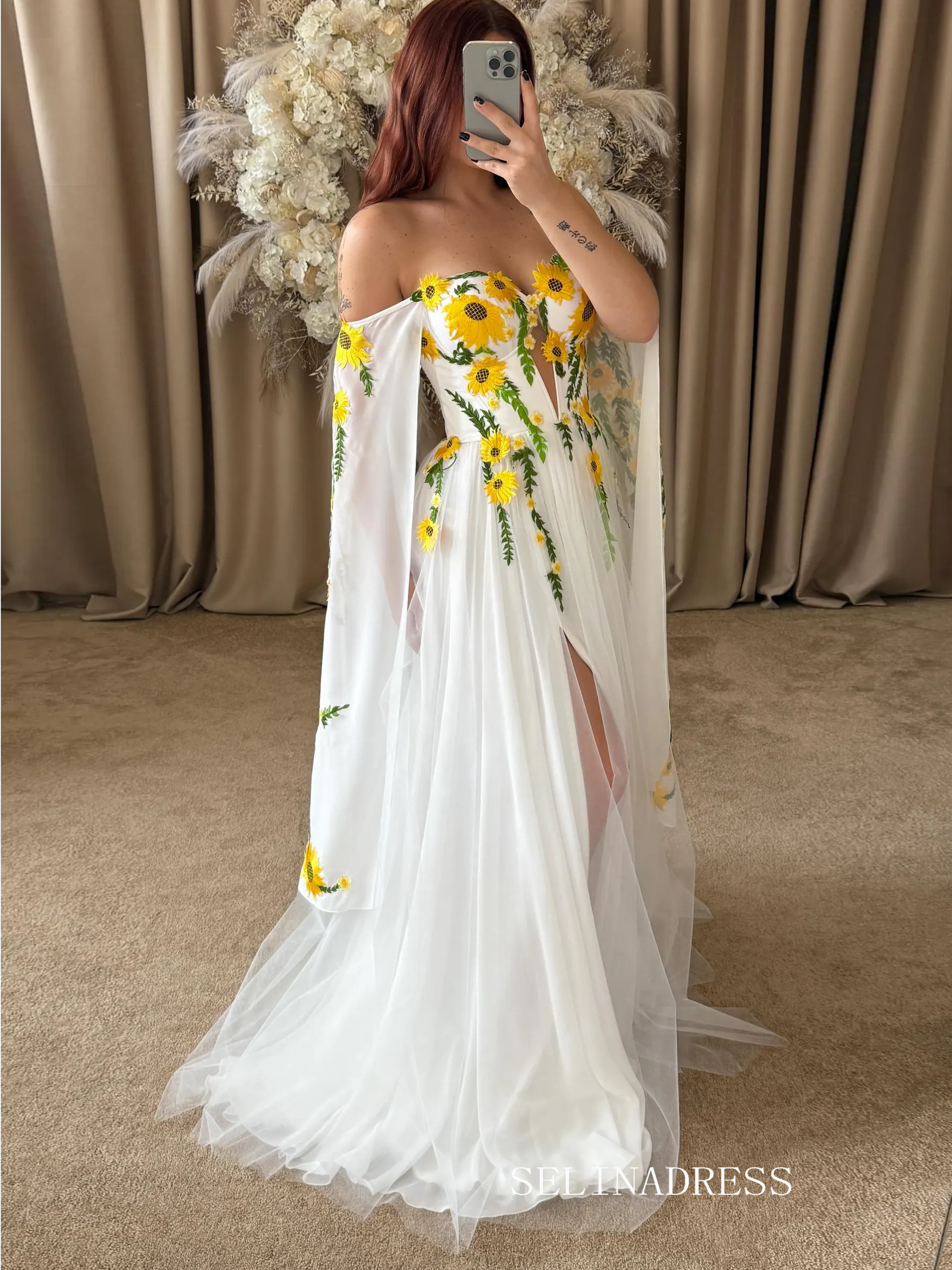 A-line Yellow Sunflower Wedding Dress Boho Off Shoulder Gown Floral Em SELINADRESS A-line Yellow Sunflower Wedding Dress Boho Off Shoulder Gown Floral Em SELINADRESS