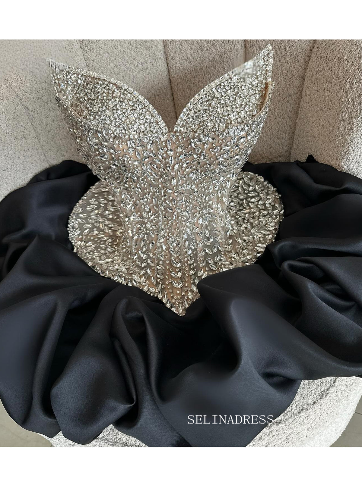 Black Strapless V neck Short Prom Dress Homecoming Dress With Rhinestone #TKL616|Selinadress