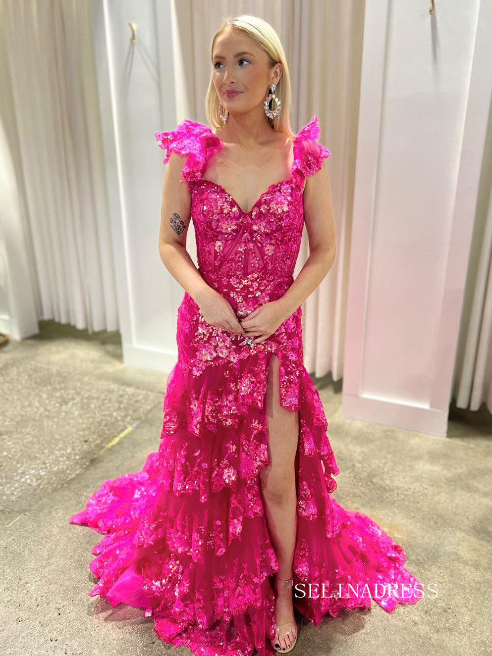 Chic Elegant Fuchsia Long Prom Dresses Gorgeous Frill Layered Gown Seq SELINADRESS Chic Elegant Fuchsia Long Prom Dresses Gorgeous Frill Layered Gown Seq SELINADRESS