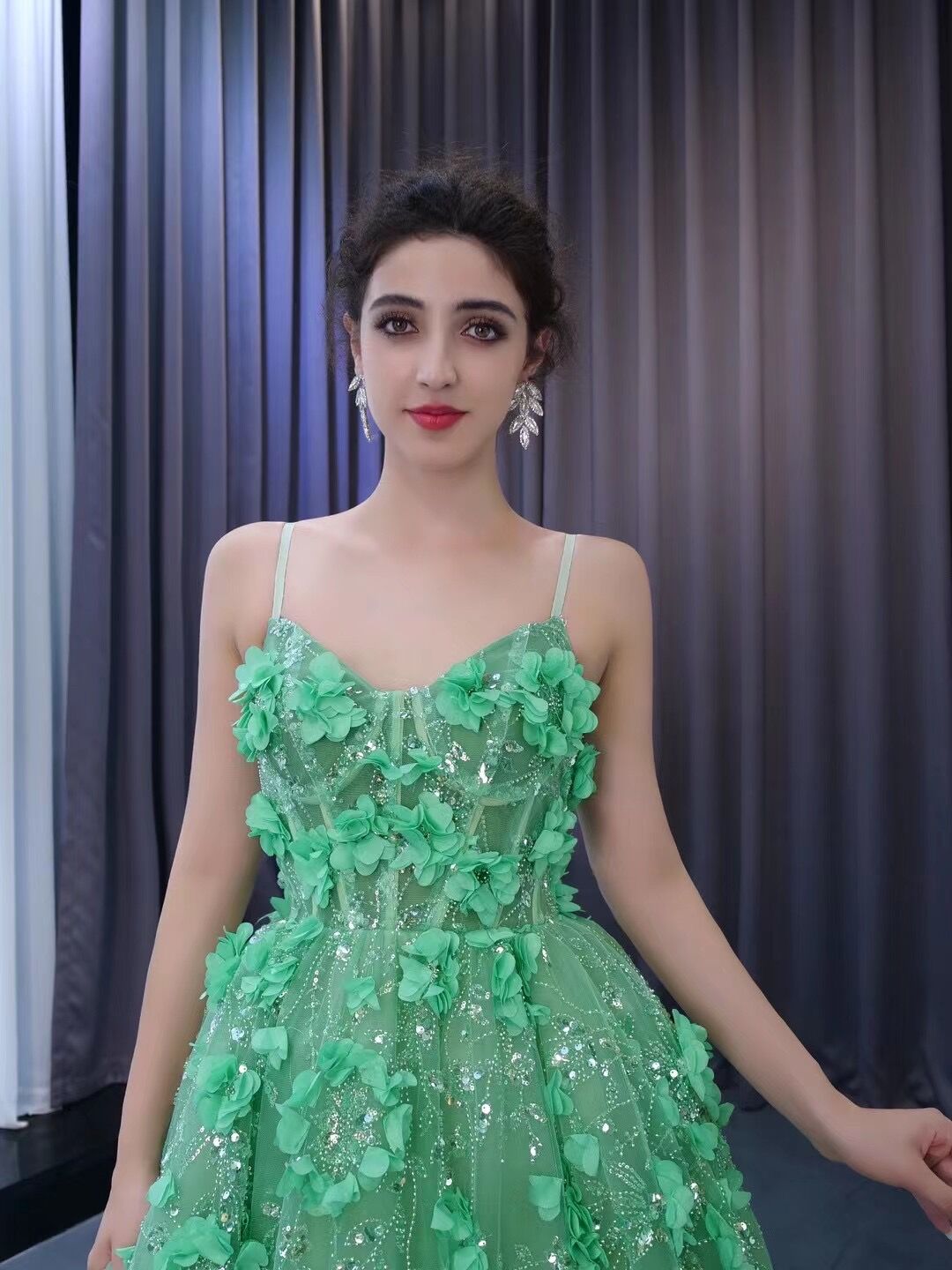 Chic Gorgeous Green Ball Gown Formal Gown Beaded Prom Dress Elegant 3D SELINADRESS Chic Gorgeous Green Ball Gown Formal Gown Beaded Prom Dress Elegant 3D SELINADRESS