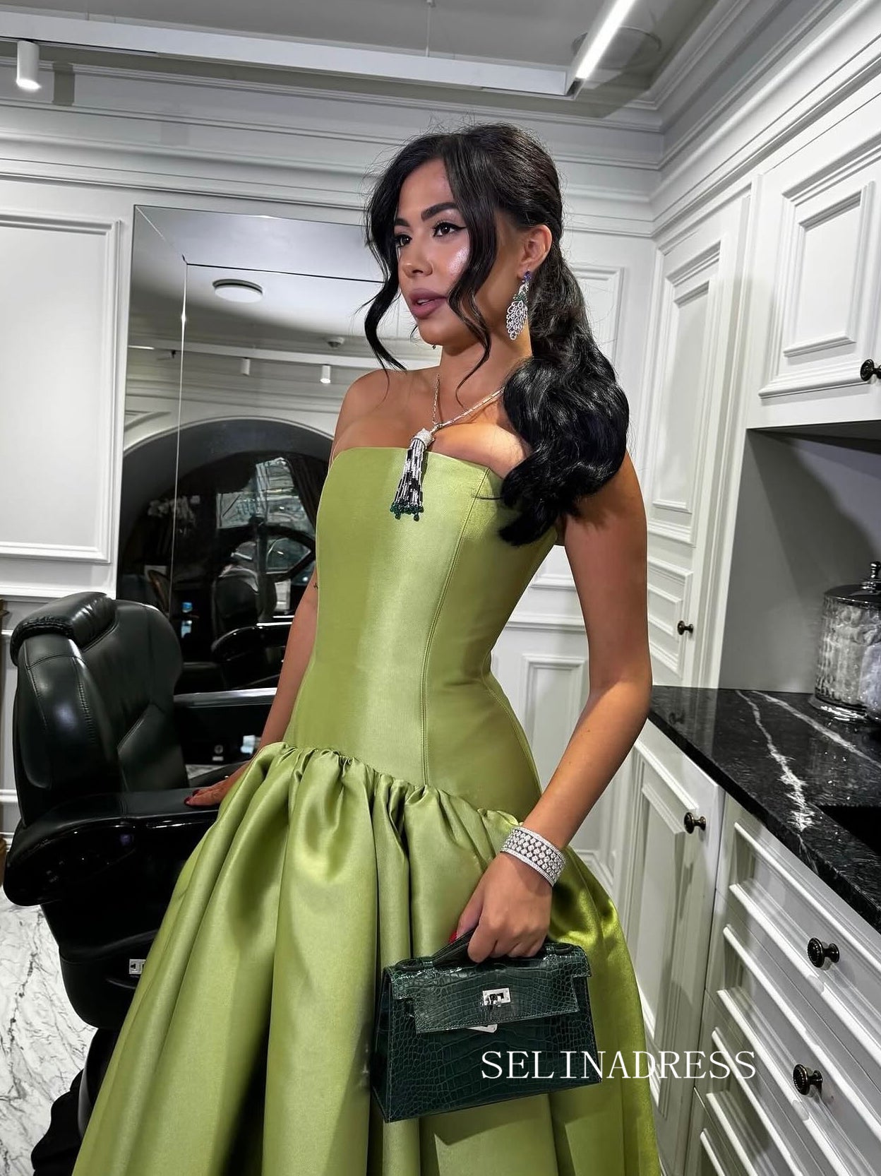 Chic Green Long Prom Dresses Elegant Satin Evening Gowns SEA035|Selinadress