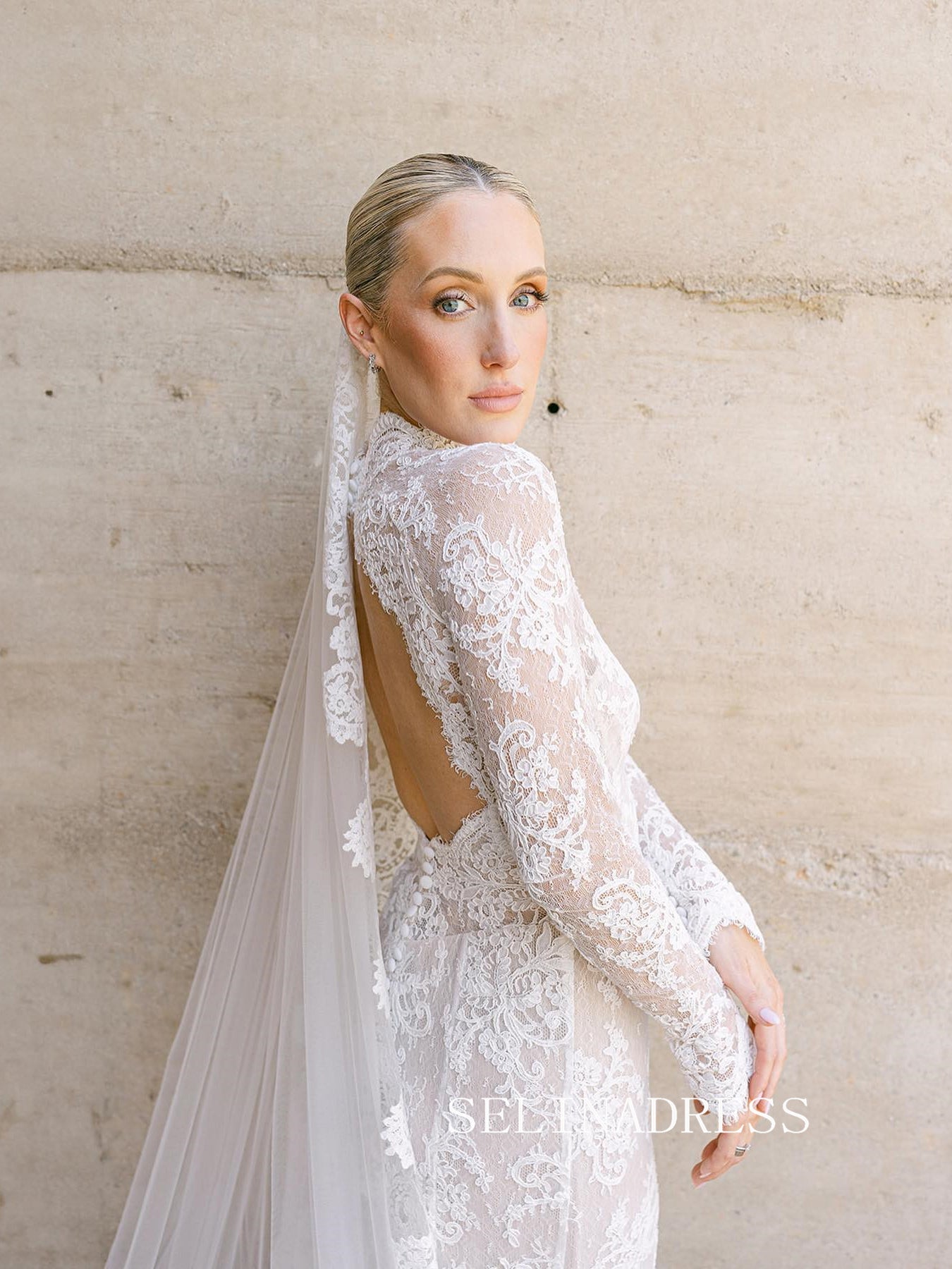Chic High Neck Lace Wedding Dresses Rustic Backless Bridal Gowns EWR15 SELINADRESS Chic High Neck Lace Wedding Dresses Rustic Backless Bridal Gowns EWR15 SELINADRESS