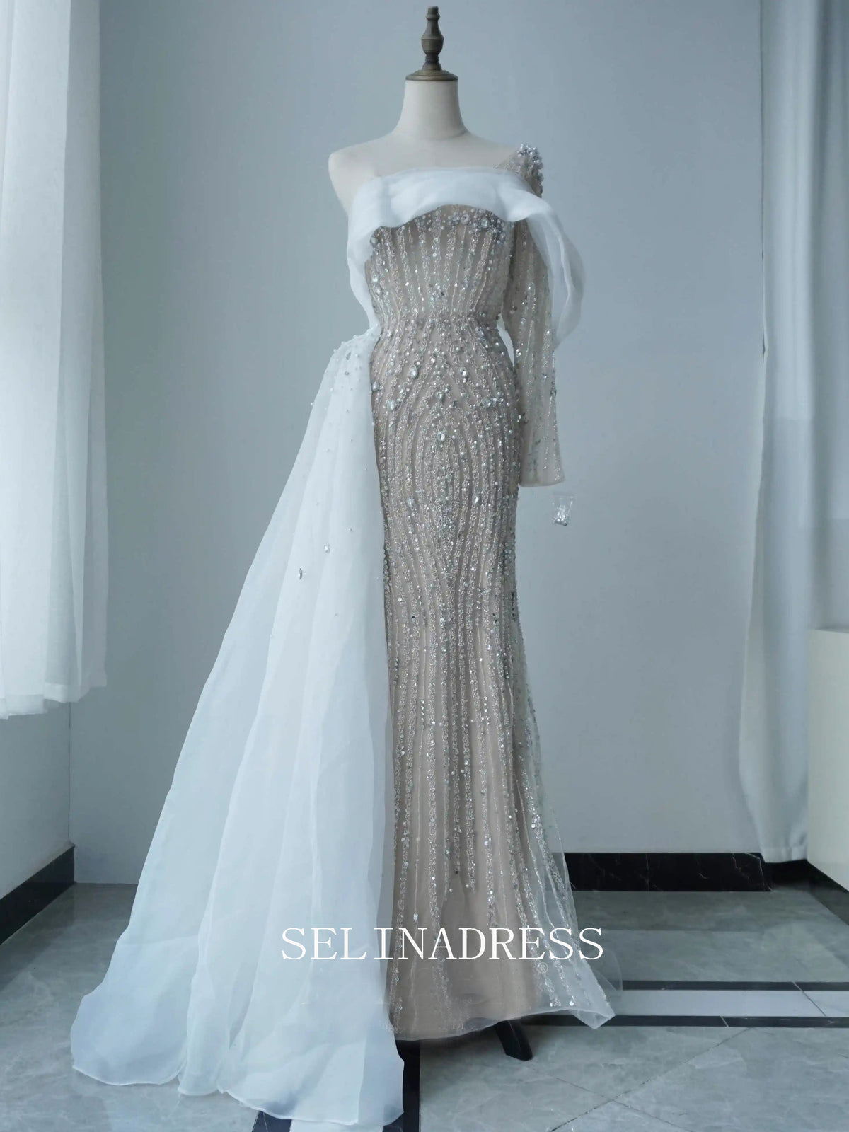 Chic Mermaid One Shoulder Long Sleeve Prom Dresses Elegant Beaded Even SELINADRESS Chic Mermaid One Shoulder Long Sleeve Prom Dresses Elegant Beaded Even SELINADRESS