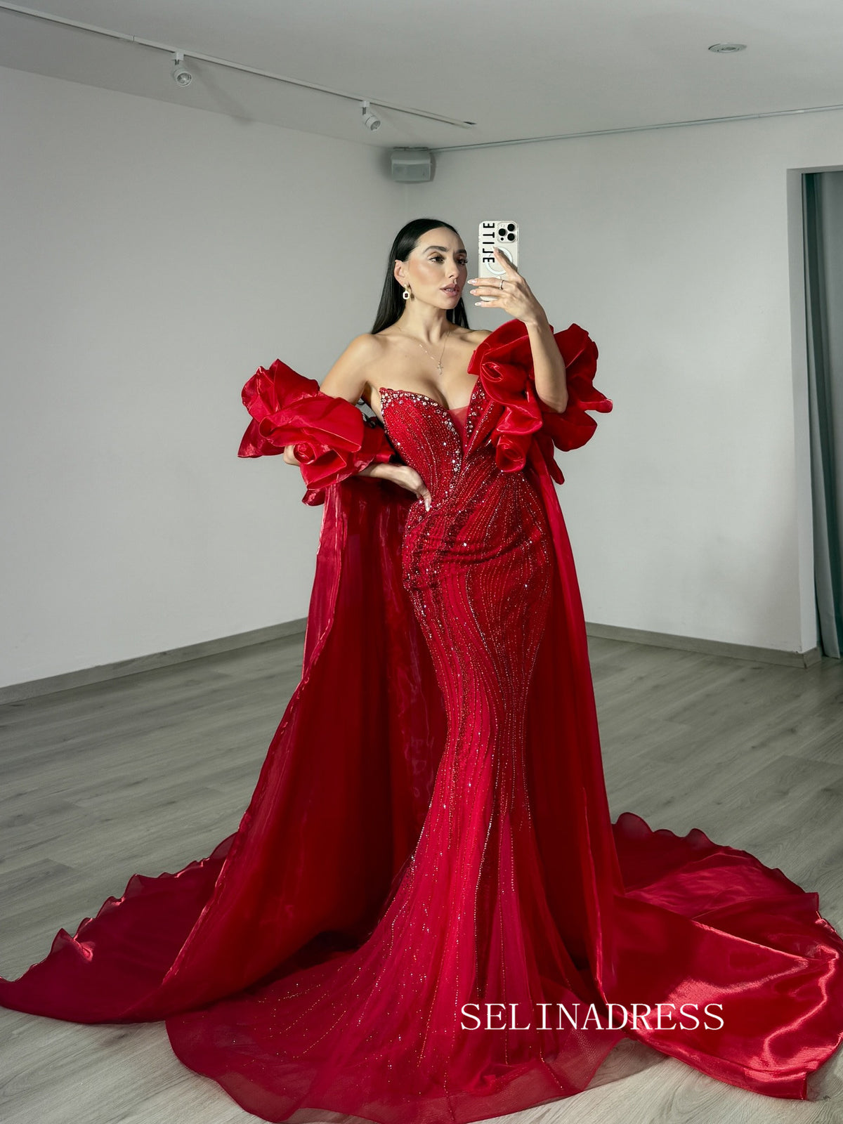 Chic Red Mermaid Long Prom Dresses With Full Beaded Elegant Evening Go SELINADRESS Chic Red Mermaid Long Prom Dresses With Full Beaded Elegant Evening Go SELINADRESS