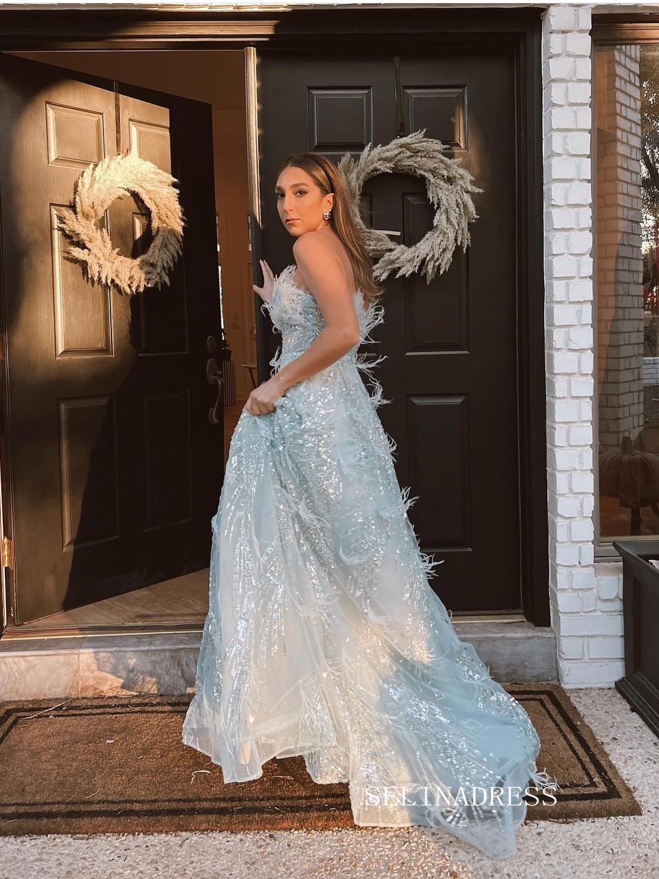 Chic Strapless Long Prom Dresses With Feather Elegant Light Sky Blue E SELINADRESS Chic Strapless Long Prom Dresses With Feather Elegant Light Sky Blue E SELINADRESS