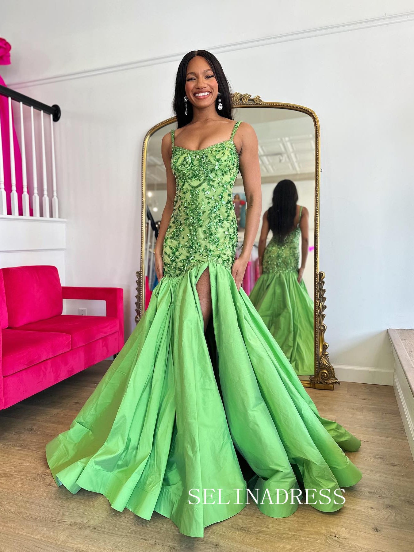 Chic Straps Green Prom Dresses With Beaded Elegant Long Formal Gowns S SELINADRESS Chic Straps Green Prom Dresses With Beaded Elegant Long Formal Gowns S SELINADRESS
