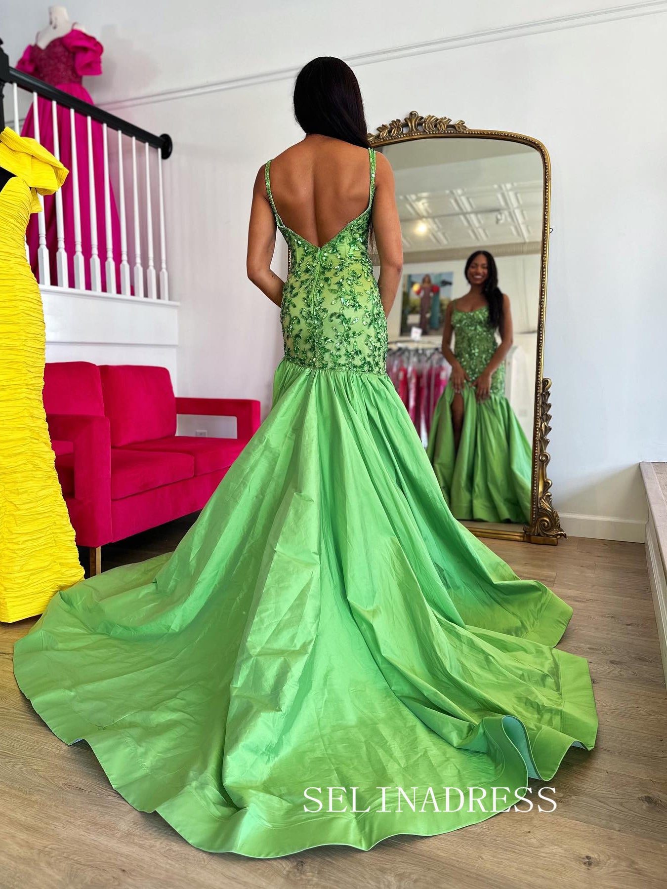 Chic Straps Green Prom Dresses With Beaded Elegant Long Formal Gowns S SELINADRESS Chic Straps Green Prom Dresses With Beaded Elegant Long Formal Gowns S SELINADRESS