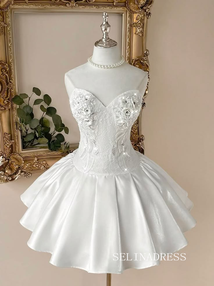 Elegant White Strapless Homecoming Dress with Intricate Lace Appliqués cok060|Selinadress