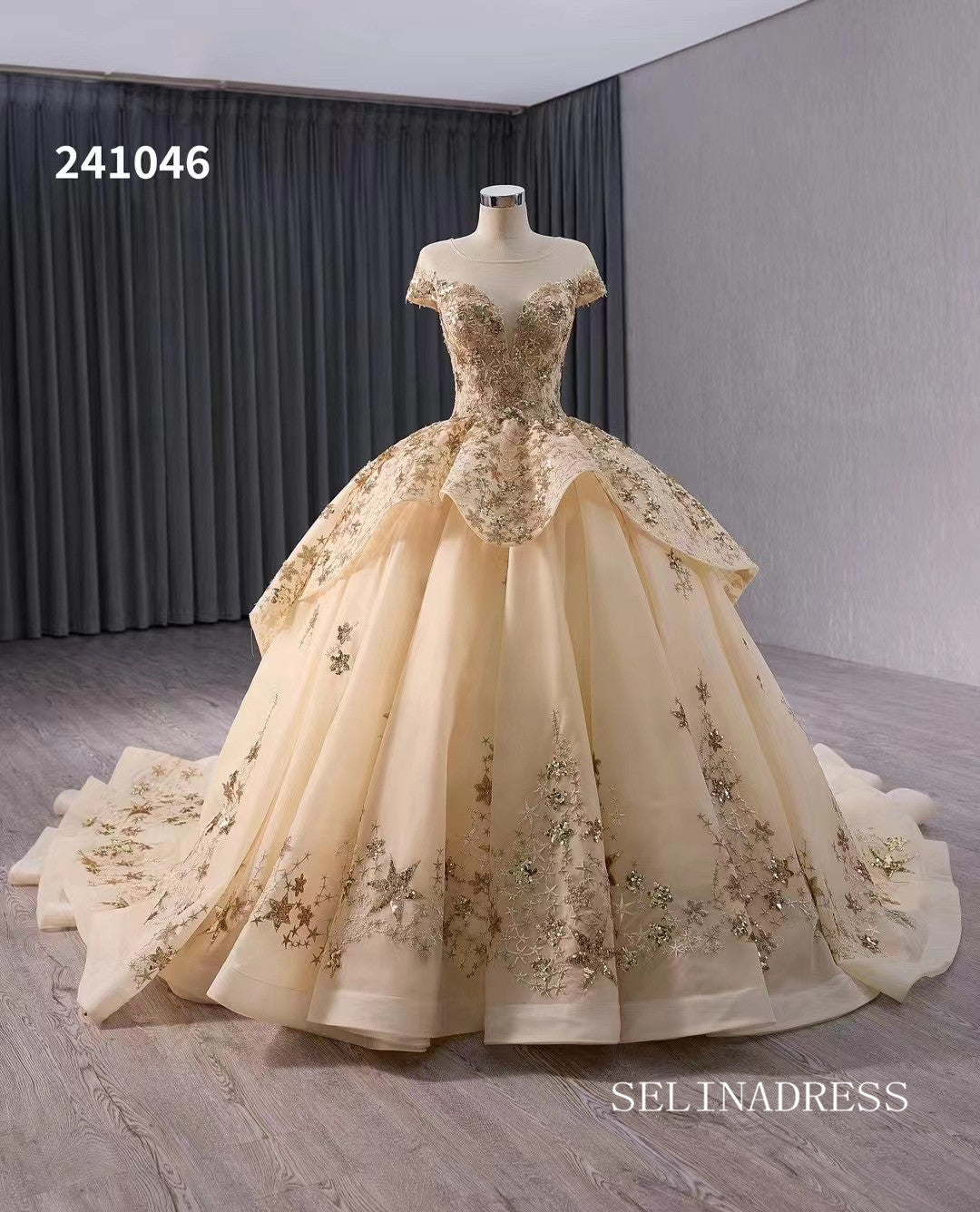 Gothic Masquerade Ball Gown Skirt Gold Appliqued Lace Wedding Dress Bateau Neck Quinceanera Dress 241046 SELINADRESS Gothic Masquerade Ball Gown Skirt Gold Appliqued Lace Wedding Dress Bateau Neck Quinceanera Dress 241046 SELINADRESS
