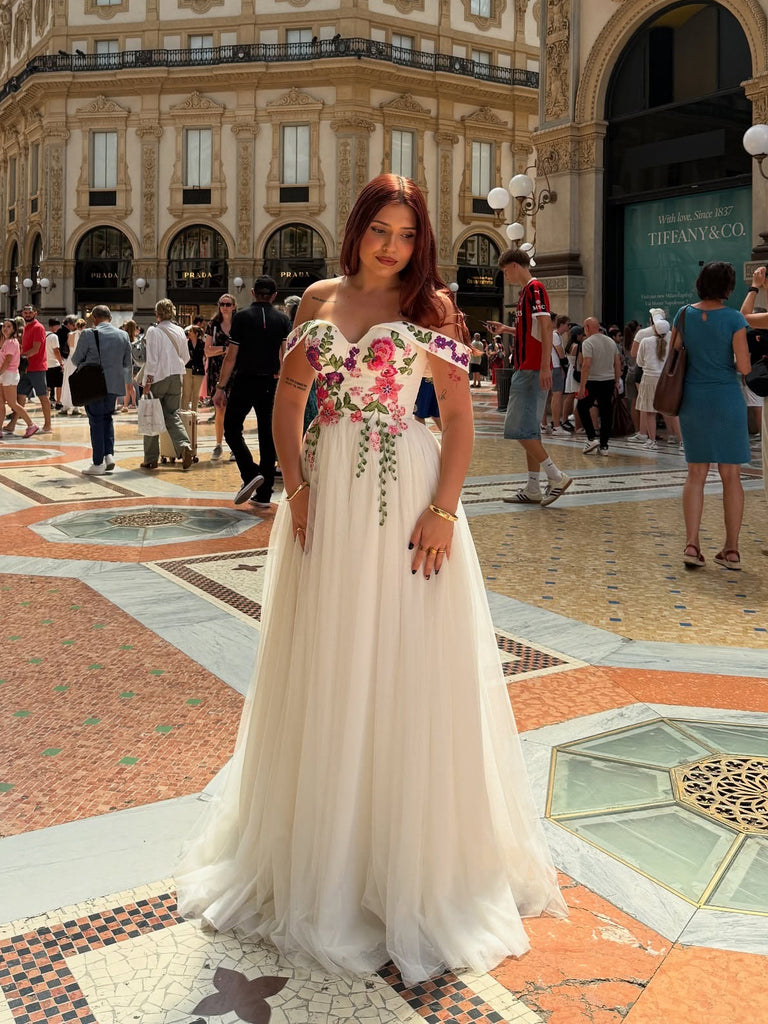Ivory Floral Embroidered Wedding Dress with Off-Shoulder Sleeves Roman SELINADRESS Ivory Floral Embroidered Wedding Dress with Off-Shoulder Sleeves Roman SELINADRESS