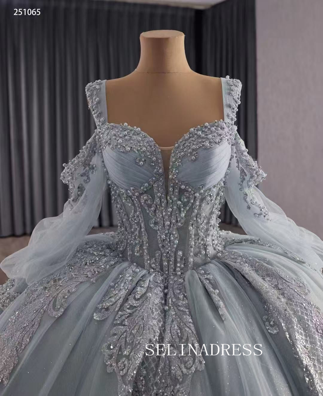 Luxury Blue Ball Gown Quincess Dress Long Prom Dress Beaded Wedding Dr