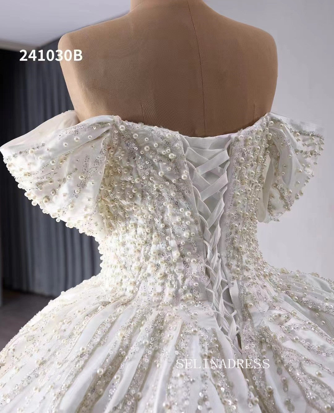 Luxury Haute Couture Wedding Dress Ball Gown Pearl Beaded Bridal Gowns SELINADRESS Luxury Haute Couture Wedding Dress Ball Gown Pearl Beaded Bridal Gowns SELINADRESS