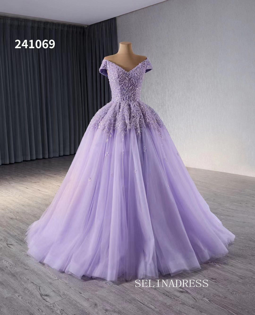 Luxury Lilac V neck Beaded Long Formal Dresses Evening Dress 241069 SELINADRESS Luxury Lilac V neck Beaded Long Formal Dresses Evening Dress 241069 SELINADRESS