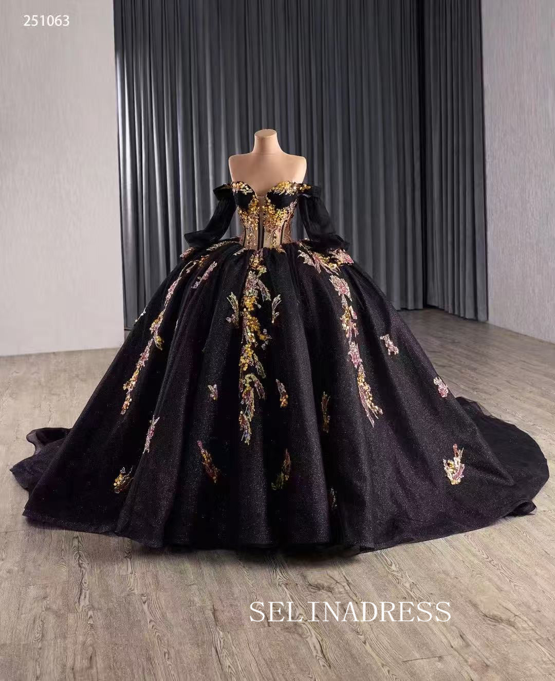 Luxury Off-the-shoulder Black Ball Gown With Removable Long Sleeves Prom Dress Quincess Dress 251063|Selinadress