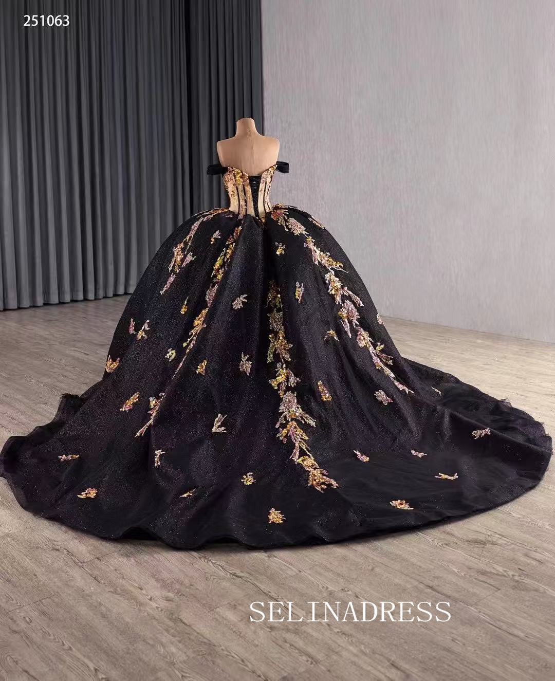 Luxury Off-the-shoulder Black Ball Gown With Removable Long Sleeves Prom Dress Quincess Dress 251063|Selinadress