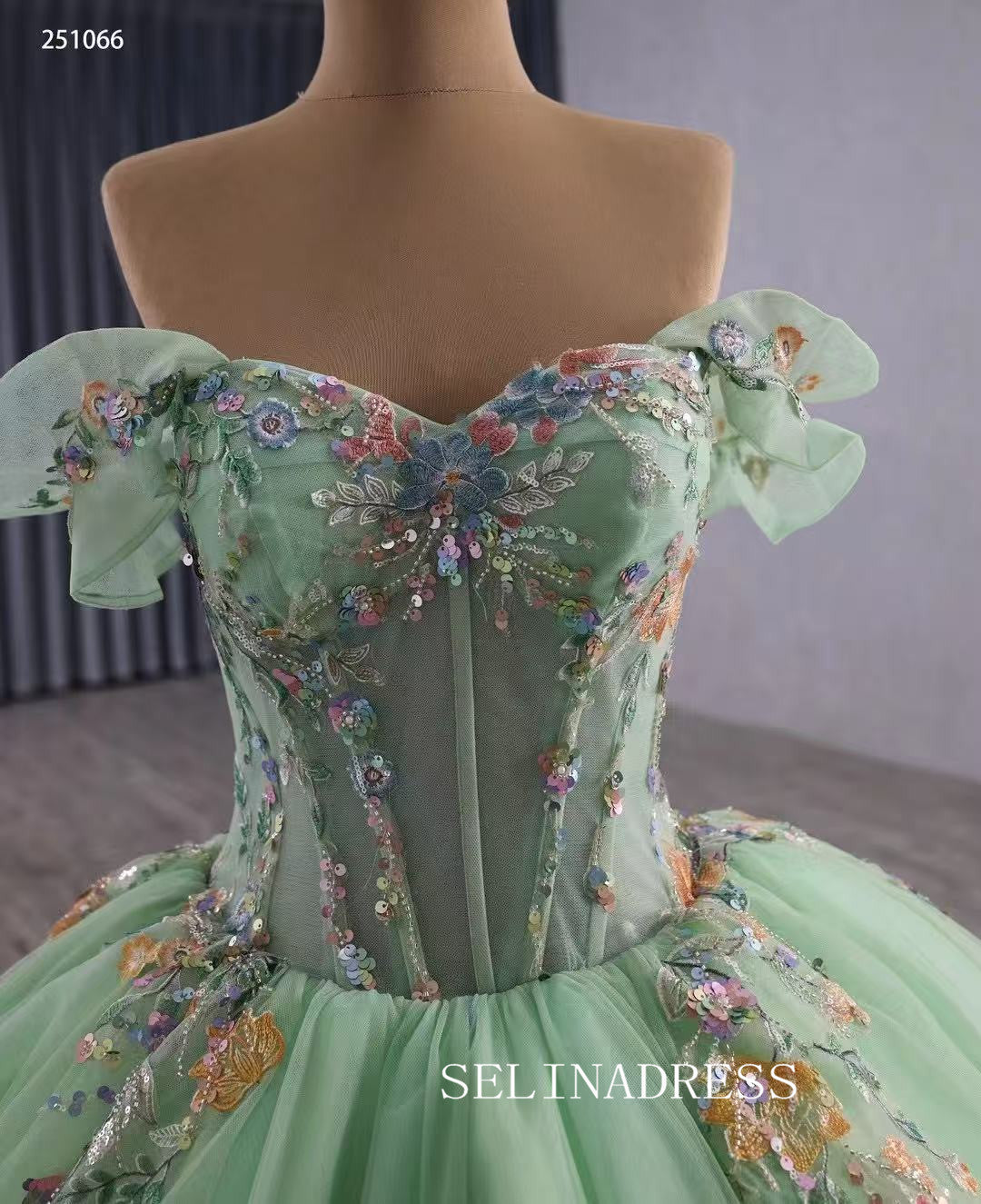 Luxury Off-the-shoulder Mint Green Ball Gown With Floral Lace Long Prom Dress Quincess Dress 251066|Selinadress