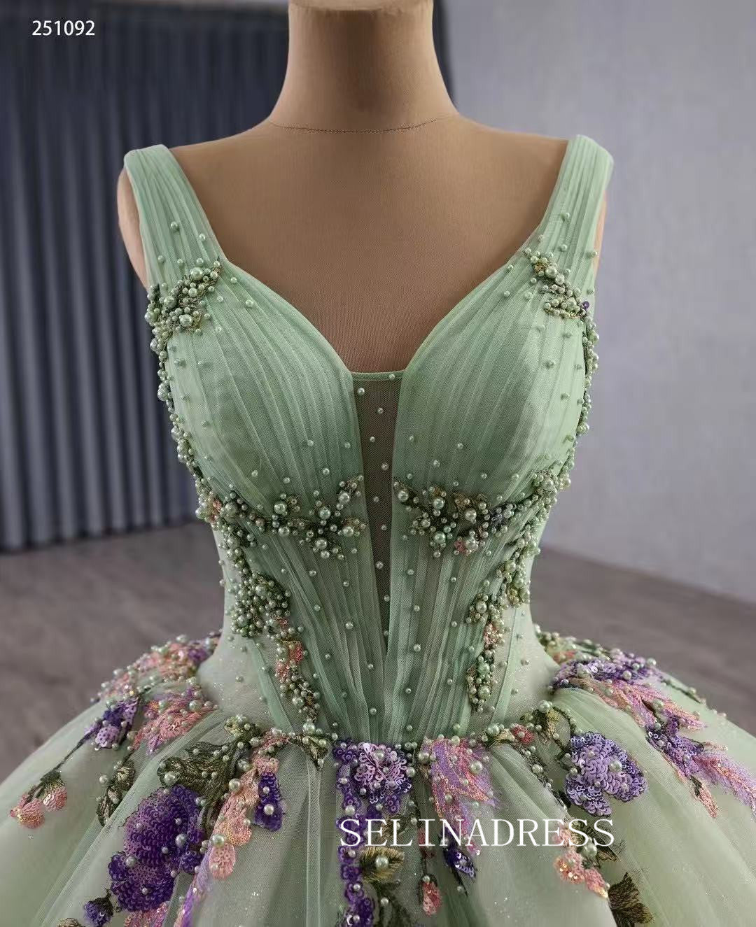 Luxury V neck Green Ball Gown With Beaded Long Prom Dress Quincess Dress 251092|Selinadress