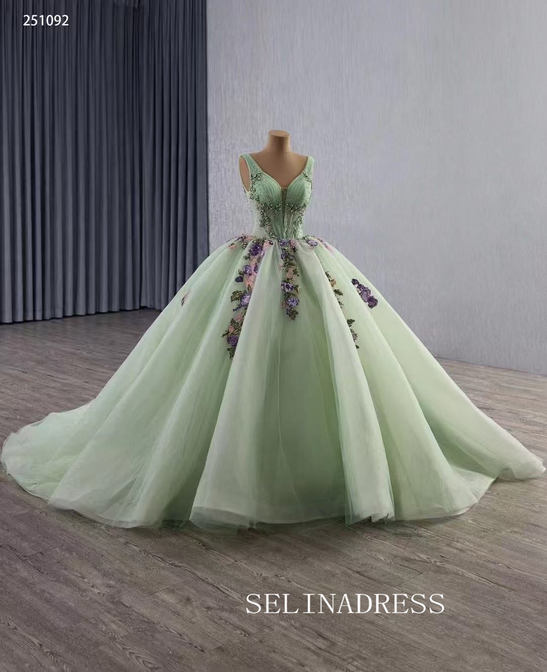 Luxury V neck Green Ball Gown With Beaded Long Prom Dress Quincess Dress 251092|Selinadress
