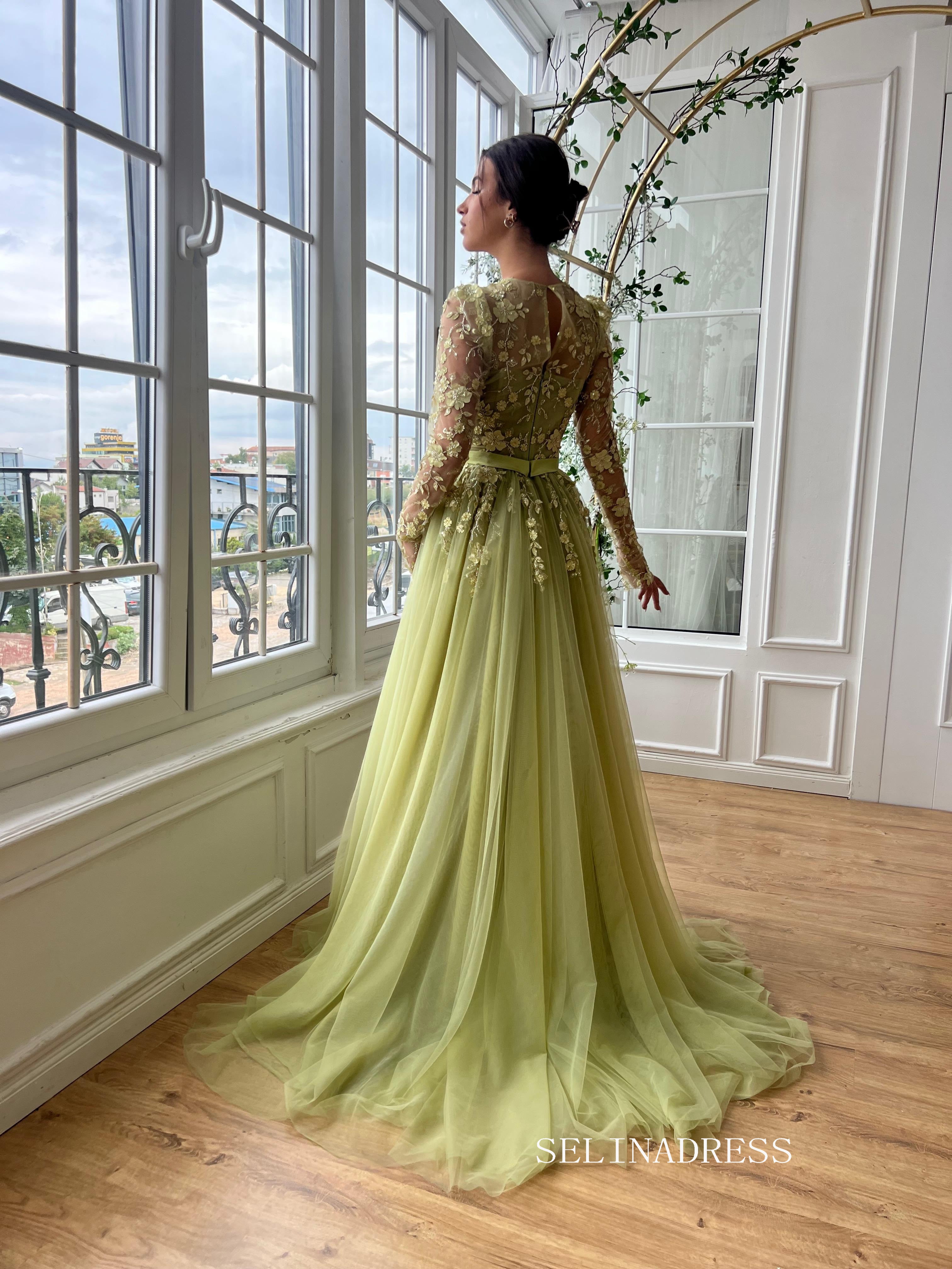Chic A-line Scoop Long Sleeve Unique Prom Dresses Applique Beaded Even SELINADRESS Chic A-line Scoop Long Sleeve Unique Prom Dresses Applique Beaded Even SELINADRESS