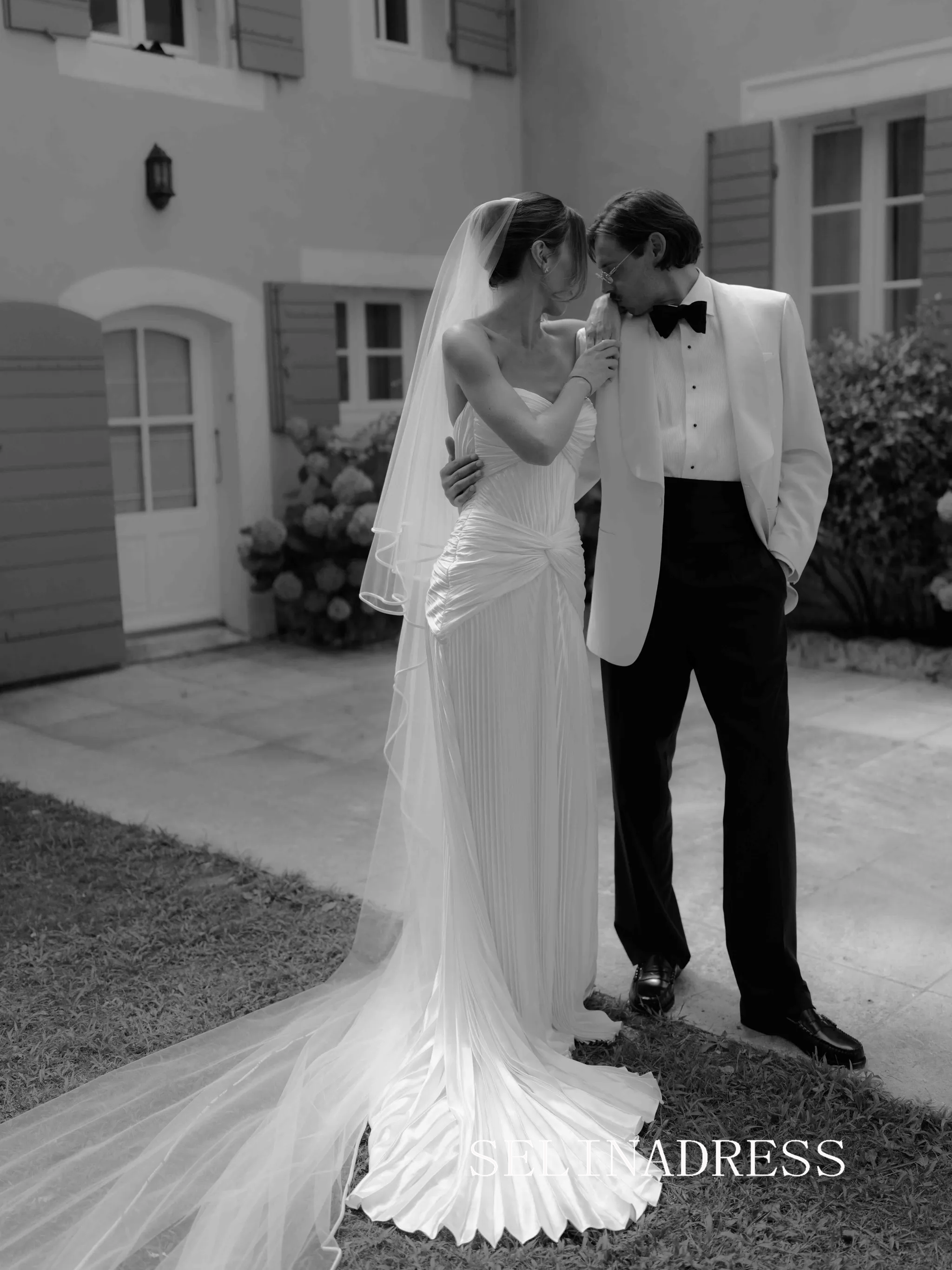 Rustic Sweetheart Sheath/Column Wedding Dress With Ruffles Wedding Dresses SEA001|Selinadress