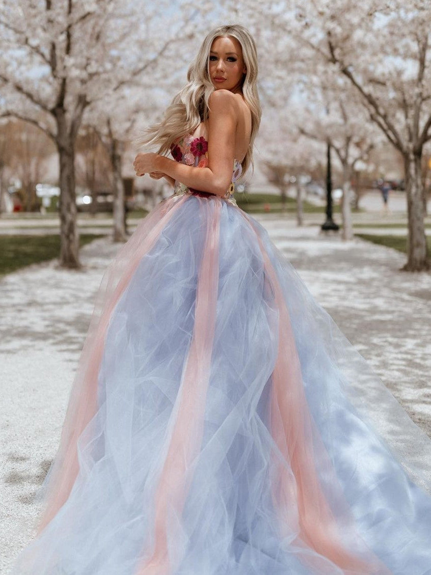 Strapless Floral Wedding Dress Blue & Pink Bicolor Tulle Wedding Gown SELINADRESS Strapless Floral Wedding Dress Blue & Pink Bicolor Tulle Wedding Gown SELINADRESS