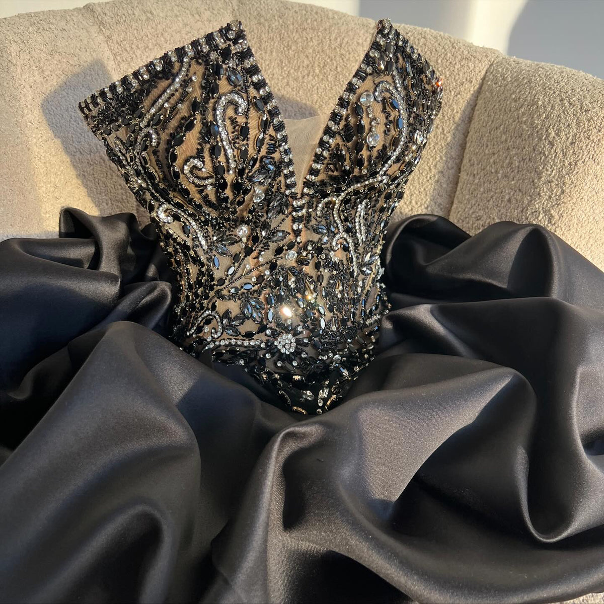 Strapless V neck Short Prom Dress Homecoming Dress With Rhinestone #TKL758|Selinadress