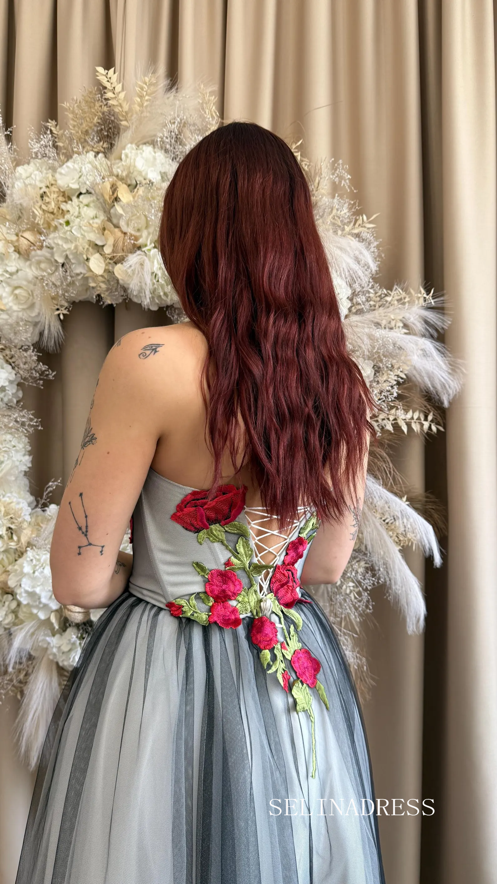 Wednesday Rose Embroidered Wedding Dress Black Tulle Overlay Romantic Floral Corset Gown TKL812|Selinadress