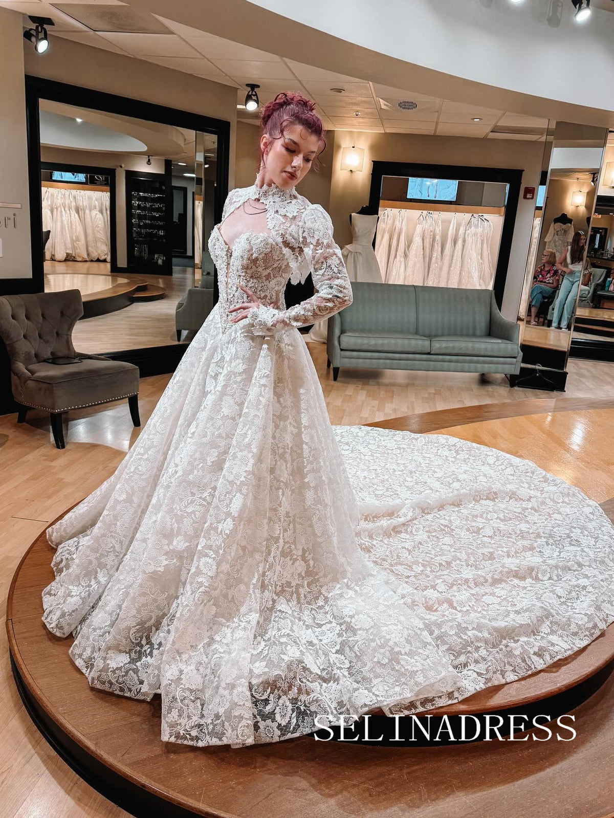 White Ball Gown Strapless Rustic Lace Wedding Dress Bridal Gowns With Big Train TKL3043 White Ball Gown Strapless Rustic Lace Wedding Dress Bridal Gowns With Big Train TKL3043